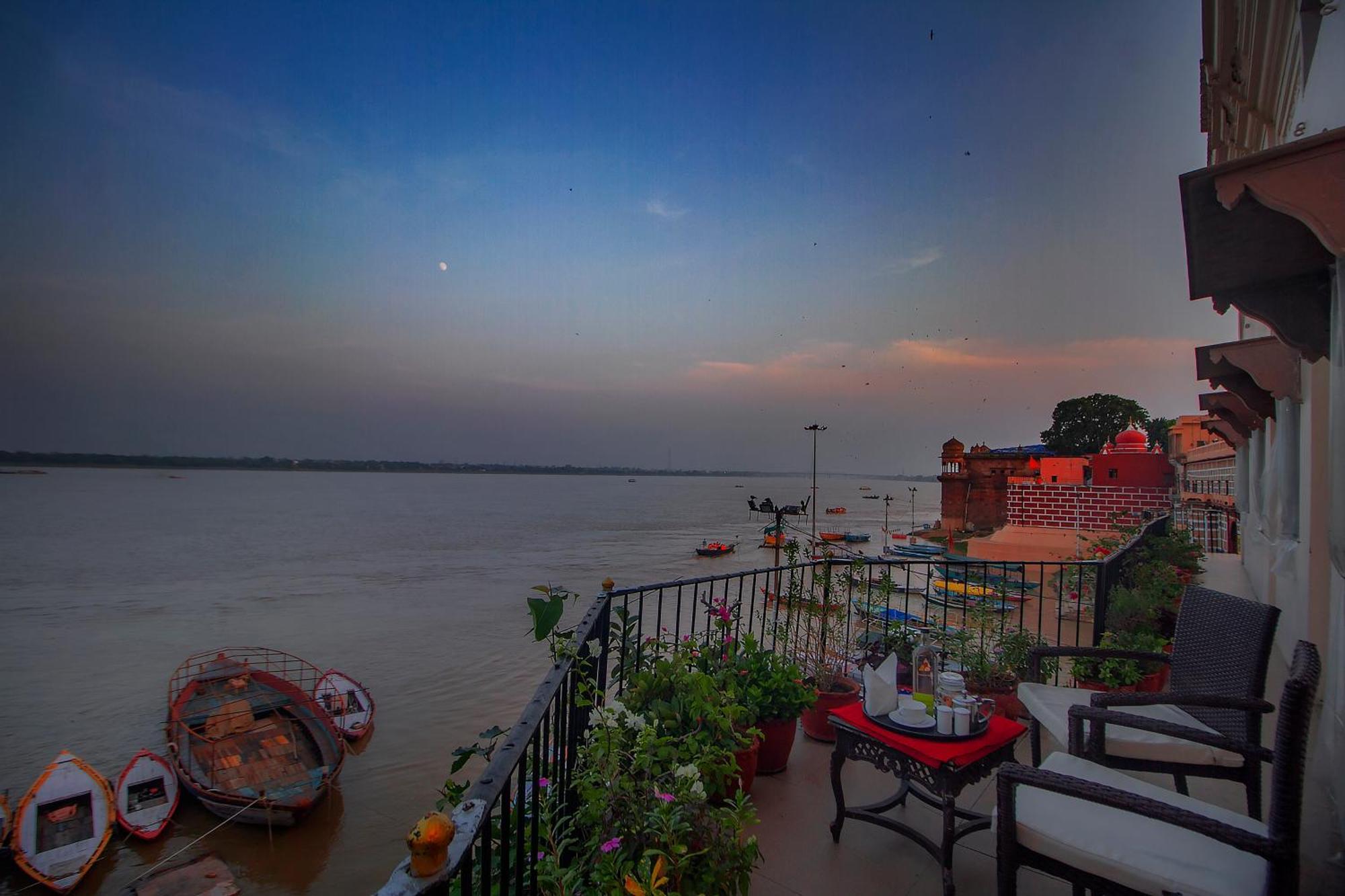 Amritara Suryauday Haveli Hotel Varanasi Eksteriør billede