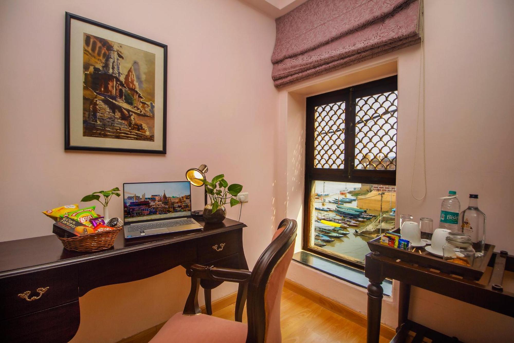 Amritara Suryauday Haveli Hotel Varanasi Eksteriør billede